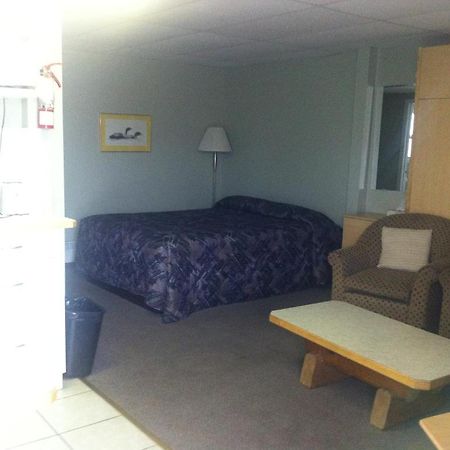Raccoon Lodge Motel ซิลแวนเลค ห้อง รูปภาพ