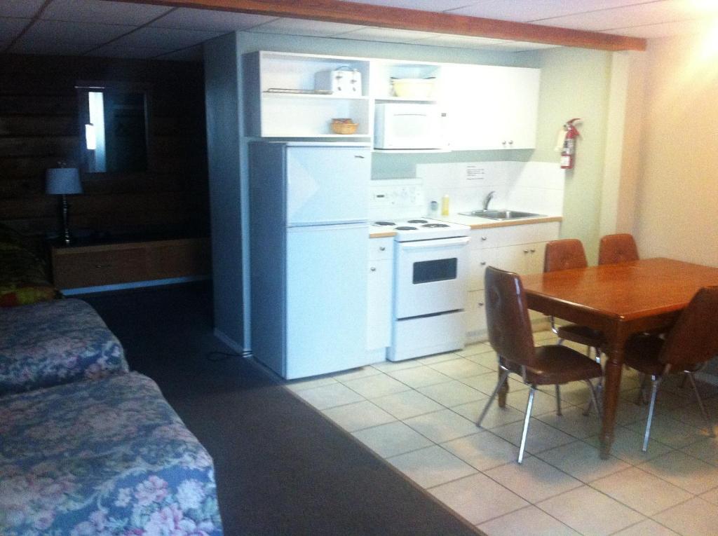 Raccoon Lodge Motel ซิลแวนเลค ห้อง รูปภาพ